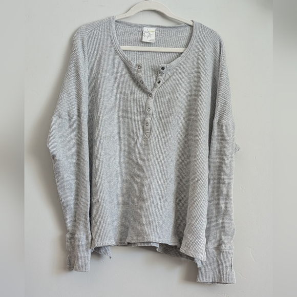aerie Tops - Aerie Offline Gray Waffle Knit Henley Top